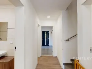 Prodej rodinného domu, Ivaň, 319 m2