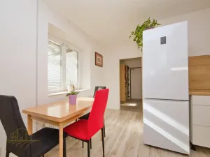 Prodej rodinného domu, Hovorčovice, Stará náves, 118 m2