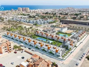 Prodej rodinného domu, Torrevieja, Alicante, Španělsko, 79 m2