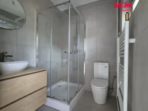 Prodej rodinného domu, Hluboké, 111 m2