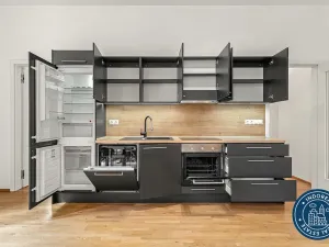 Pronájem bytu 3+kk, Praha - Žižkov, Baranova, 72 m2