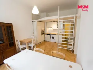 Pronájem bytu 2+kk, Praha - Smíchov, Na Březince, 46 m2