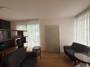 Pronájem bytu 2+kk, Praha - Vinohrady, Korunní, 56 m2