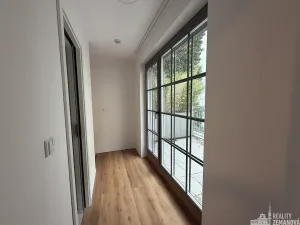 Pronájem bytu 2+kk, Praha - Vinohrady, Korunní, 56 m2