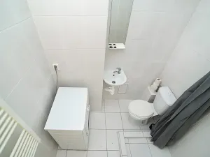 Pronájem bytu 2+1, Praha, Jičínská, 38 m2