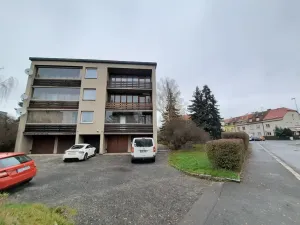 Pronájem garáže, Praha - Strašnice, Doubravčická, 16 m2