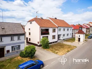 Prodej rodinného domu, Hradčany, 243 m2