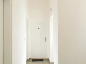 Pronájem bytu 1+kk, Praha - Žižkov, Štítného, 36 m2