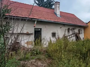 Pronájem skladu, Šumice, 141 m2