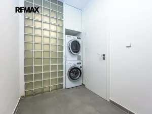 Prodej komerční nemovitosti, Praha - Vršovice, Kodaňská, 56 m2