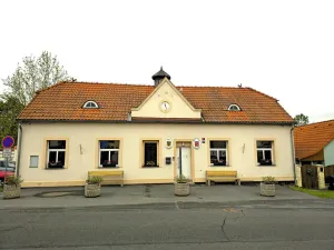 Prodej rodinného domu, Zlonín, Hlavní, 235 m2