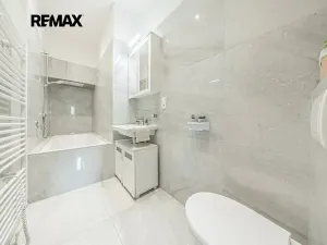 Prodej bytu 2+kk, Hostivice, Čsl. armády, 43 m2