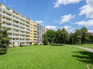 Prodej bytu 1+kk, Praha - Prosek, Veltruská, 33 m2