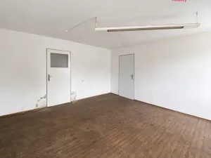 Pronájem kanceláře, Moravany - Platěnice, 158 m2