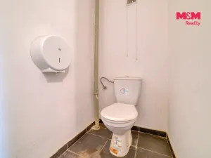 Pronájem obchodního prostoru, Mariánské Lázně, Nákladní, 425 m2