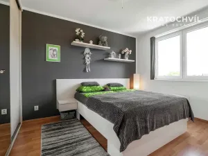 Prodej bytu 2+kk, Jesenice, Na Okruhu, 42 m2