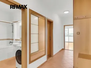Prodej bytu 2+kk, Praha - Strašnice, Názovská, 60 m2