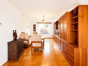 Prodej rodinného domu, Praha - Ruzyně, Kralupská, 256 m2