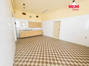 Pronájem skladu, Louny, Poděbradova, 235 m2