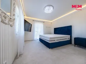 Prodej kanceláře, Šestajovice, U Váhy, 356 m2