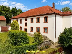 Prodej ubytování, Slapy, 680 m2