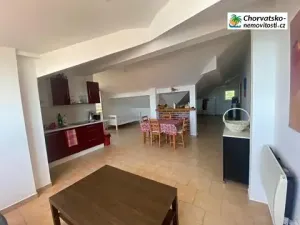 Prodej bytu 3+kk, Novi Vinodolski, Chorvatsko, 87 m2
