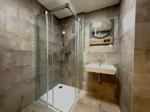 Prodej bytu 2+kk, Praha - Černý Most, Arnošta Valenty, 35 m2