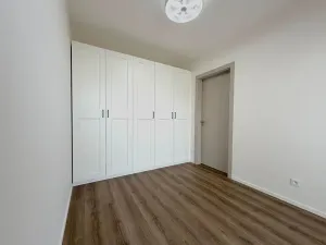 Prodej bytu 2+kk, Praha - Černý Most, Arnošta Valenty, 35 m2