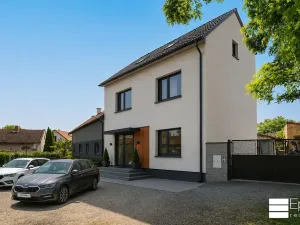 Prodej rodinného domu, Tišice, Okružní, 438 m2