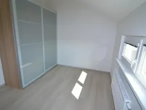 Pronájem rodinného domu, Jesenice, Albatrosová, 112 m2
