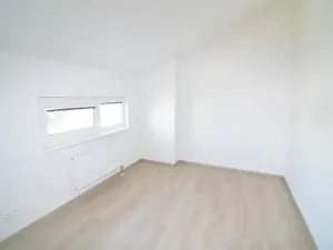 Pronájem rodinného domu, Jesenice, Albatrosová, 112 m2