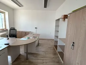 Pronájem kanceláře, Znojmo, Dobšická, 150 m2