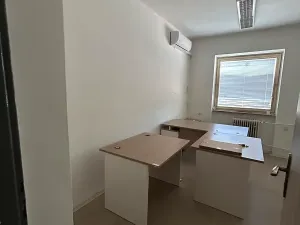 Pronájem kanceláře, Znojmo, Dobšická, 150 m2