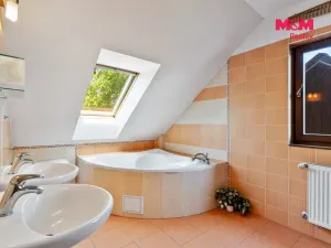 Prodej rodinného domu, Skuhrov - Huntířov, 250 m2