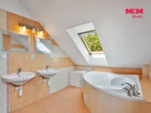 Prodej rodinného domu, Skuhrov - Huntířov, 250 m2