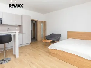Pronájem bytu 1+kk, Praha - Chodov, Klapálkova, 32 m2