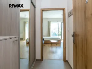 Pronájem bytu 1+kk, Praha - Chodov, Klapálkova, 32 m2