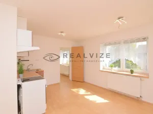 Pronájem bytu 2+kk, České Budějovice, Ledenická, 36 m2