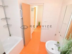 Pronájem bytu 2+kk, České Budějovice, Ledenická, 36 m2