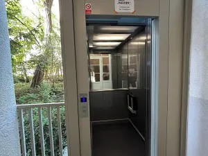 Pronájem bytu 2+kk, Praha - Vinohrady, V Horní Stromce, 47 m2