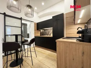 Prodej bytu 2+1, Karlovy Vary, Tržiště, 51 m2