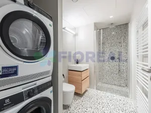 Pronájem bytu 1+kk, Praha - Radlice, U Komína, 38 m2