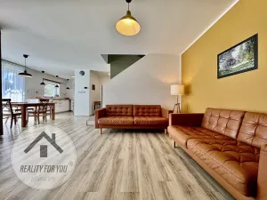Prodej rodinného domu, Bělá pod Bezdězem, Radechovská, 240 m2