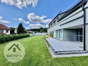 Prodej rodinného domu, Bělá pod Bezdězem, Radechovská, 240 m2