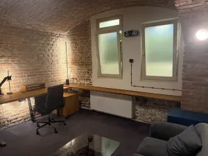 Prodej kanceláře, Praha - Holešovice, Pplk. Sochora, 98 m2