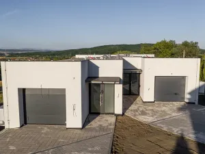 Prodej rodinného domu, Bradlec, K Těšnovu, 175 m2