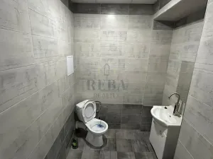 Pronájem obchodního prostoru, Karlovy Vary, Sokolovská, 105 m2