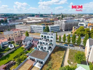 Prodej bytu 2+kk, Hradec Králové - Pražské Předměstí, Gočárova třída, 48 m2