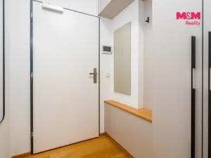 Prodej bytu 2+kk, Hradec Králové - Pražské Předměstí, Gočárova třída, 48 m2