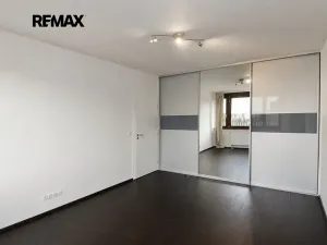 Pronájem bytu 2+kk, Praha - Hlubočepy, Devonská, 60 m2